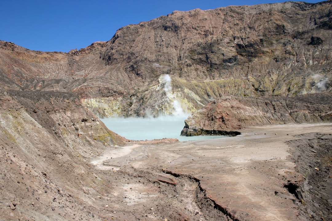 Whakaari/White Island: Der Vulkan Neuseelands - Whakaari/White Island | Secret World Trip Planner