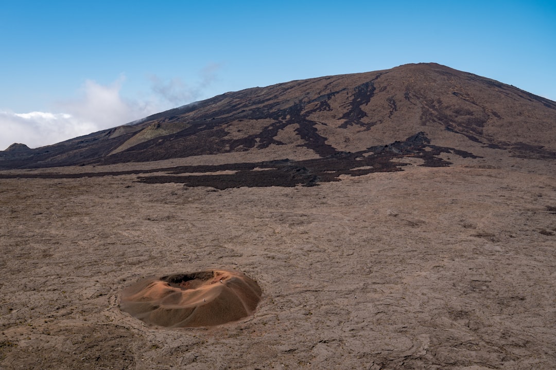 Piton de la Fournaise : marcher sur le volcan actif - Piton de la Fournaise | Secret World Trip Planner