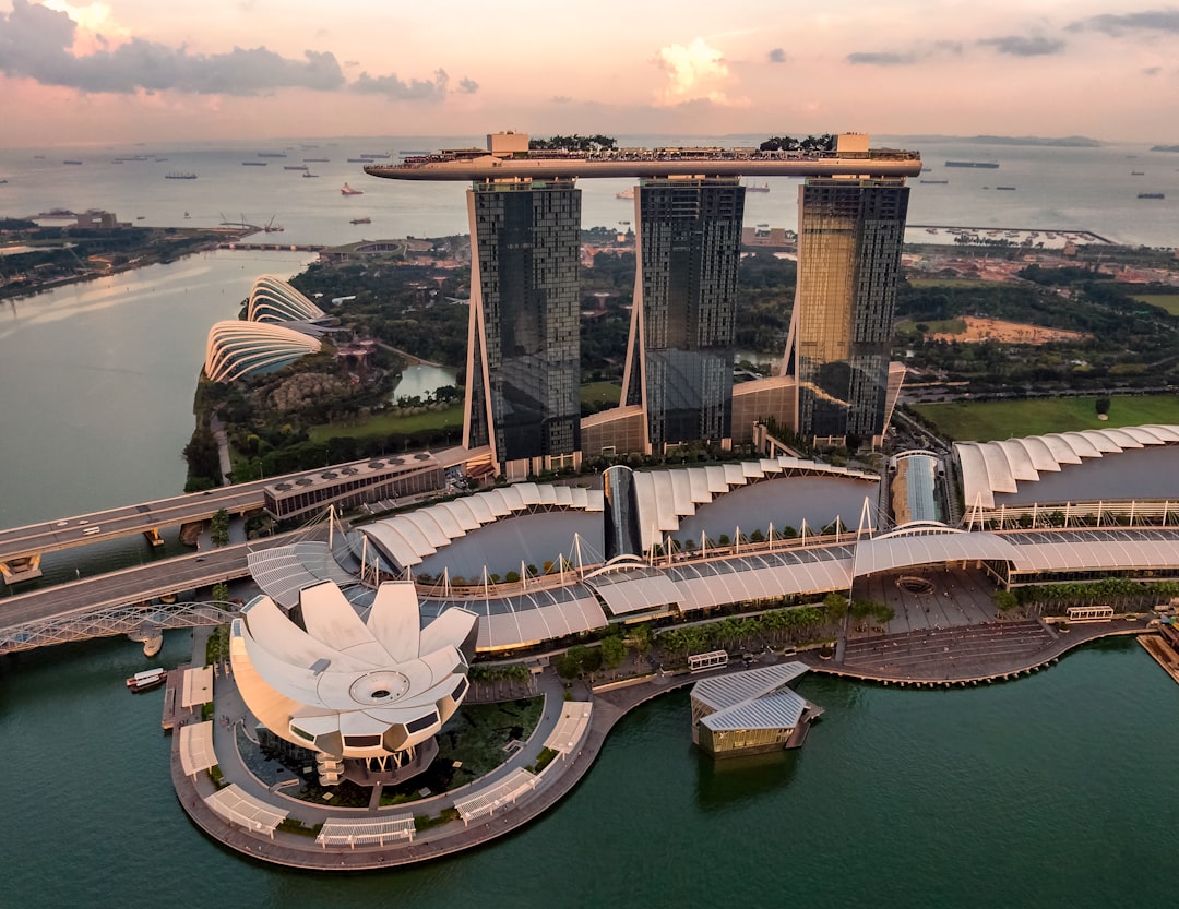 Secret World vs TripIt : quelle app l'emporte à Singapour en 2026 - Singapore | Secret World Trip Planner