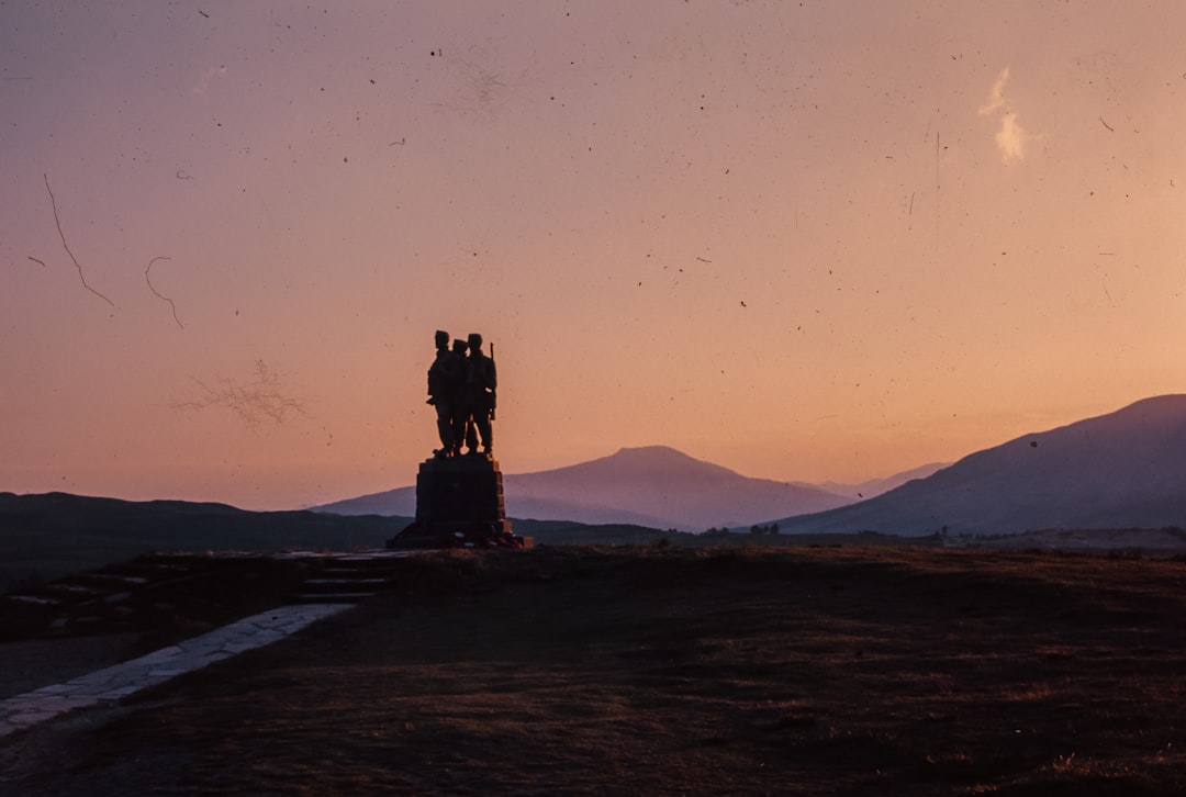 Visite de la Statue de Highland Mary à Dunoon, Écosse - Argyll and Bute Council | Secret World Trip Planner