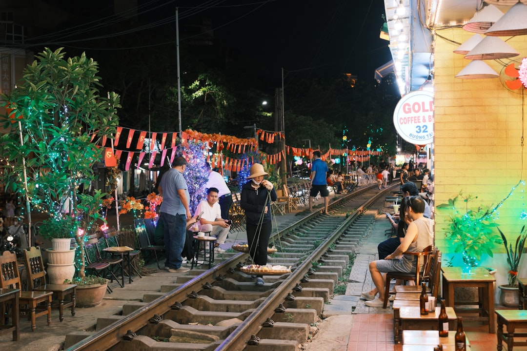 Maeklong: il mercato che ferma il treno - Mueang Samut Songkhram District | Secret World Trip Planner