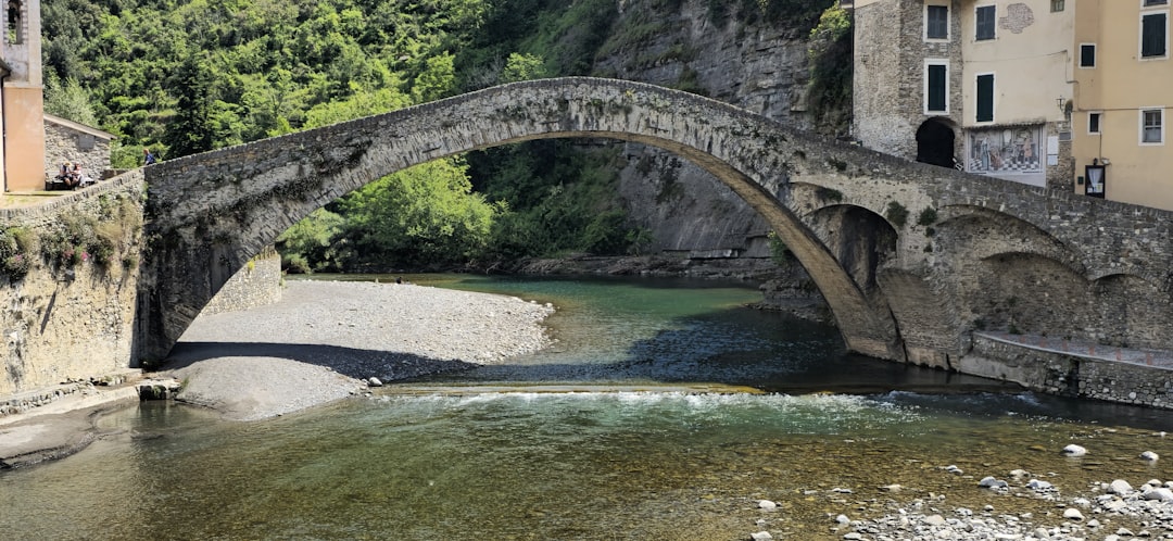 Ponte di Biscaglia: il trasportatore più antico del mondo - 48930 Areeta / Las Arenas | Secret World Trip Planner