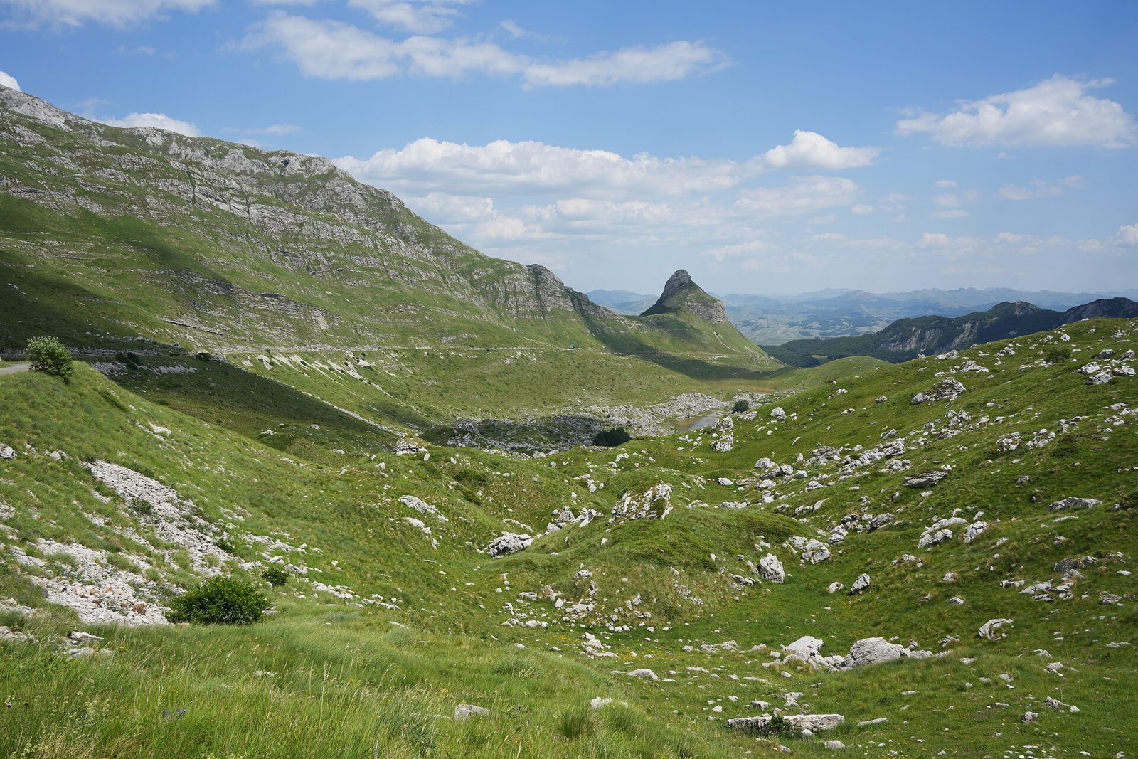 Scopri Stožina: Un gioiello naturale del Montenegro - Pošćenski Kraj | Secret World Trip Planner
