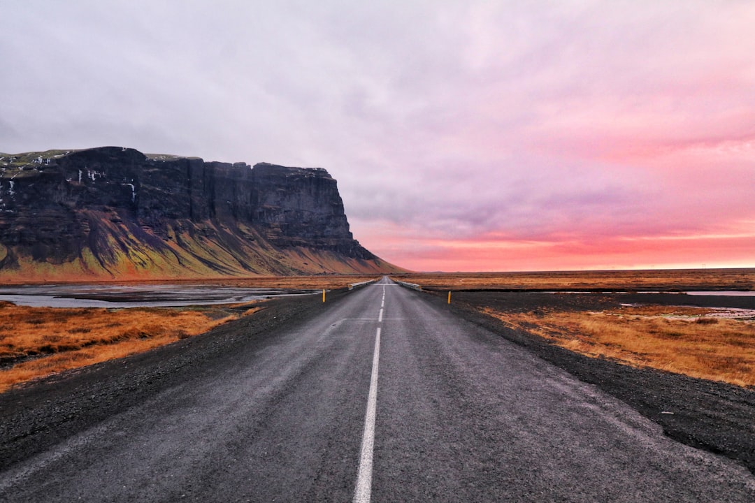 Découvrez Stóri-Krummi : un joyau naturel d'Islande | Secret World Trip Planner