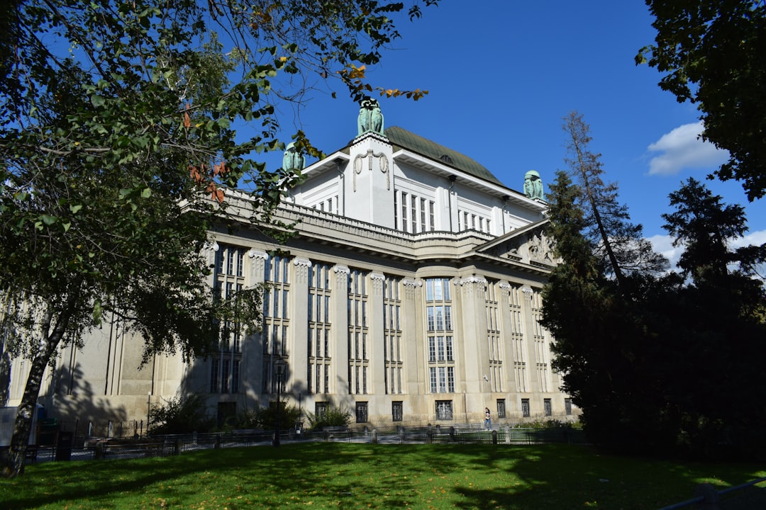 Kroatisches Naturhistorisches Museum: Eine Reise durch die Natur in Zagreb - Zagreb | Secret World Trip Planner