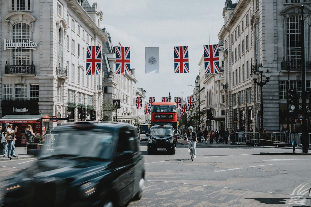 AI Trip Planner 2026: Plan London with AI - Londra | Secret World Trip Planner