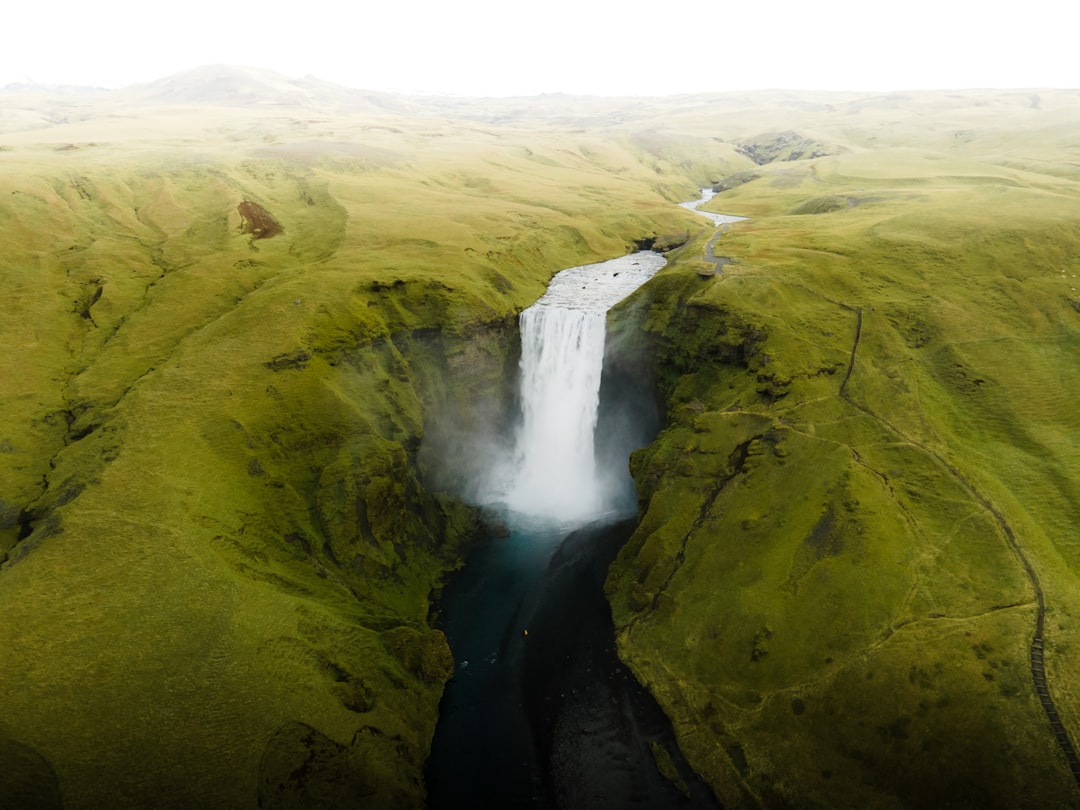 Skógafoss: la cascata islandese dei 527 gradini - Skógafoss | Secret World Trip Planner