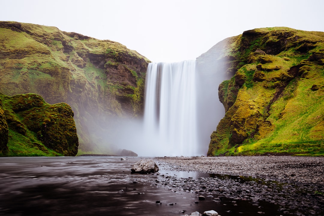 Skógafoss: la cascata islandese dei 527 gradini - Skógafoss | Secret World Trip Planner