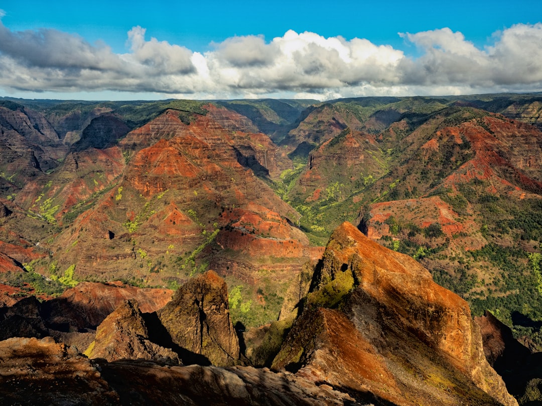 Waimea Canyon bei Sonnenuntergang: Der Grand Canyon des Pazifik - Waimea | Secret World Trip Planner
