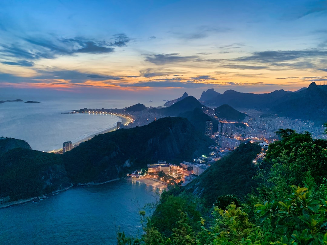Secret World vs TripIt : quelle app l'emporte à Rio 2026 - Rio de Janeiro | Secret World Trip Planner