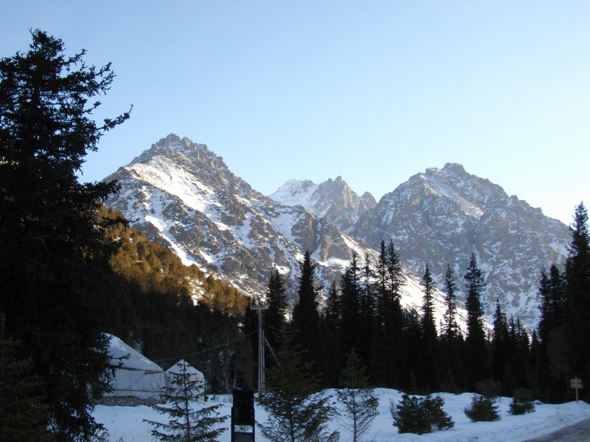 Sentieri del Parco Ala Archa: trekking nel Tian Shan — Бишкек