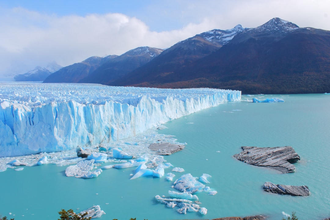 Perito Moreno : le glacier qui avance en Patagonie - El Calafate | Secret World Trip Planner
