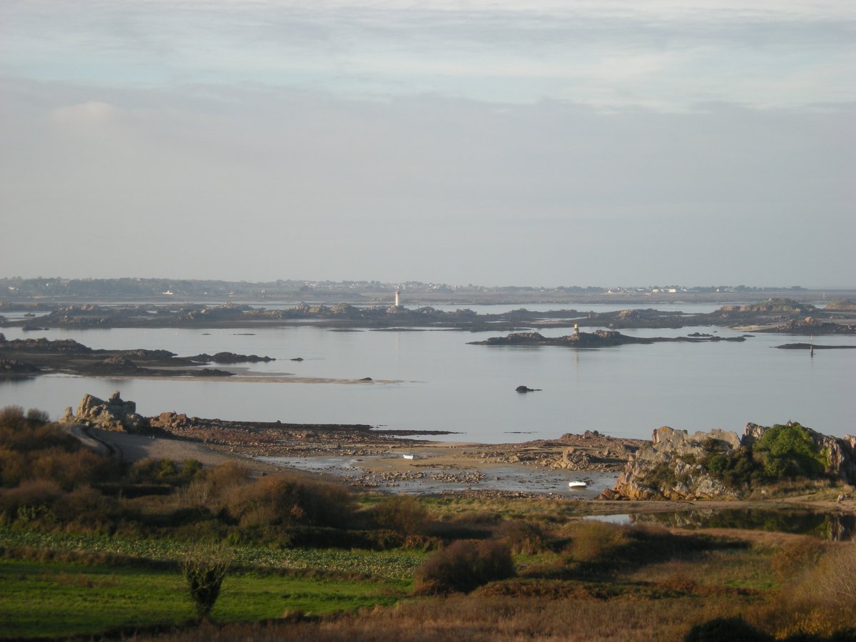 Lighthouse of the Cross: The Pink Beacon of Lézardrieux - 22740 Lézardrieux | Secret World Trip Planner