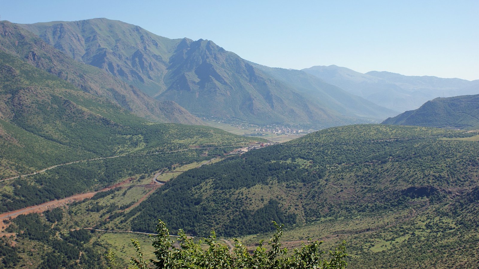 Maja et Kreshtes : Un Paradis Naturel en Albanie - Vajkal Nr.2 | Secret World Trip Planner