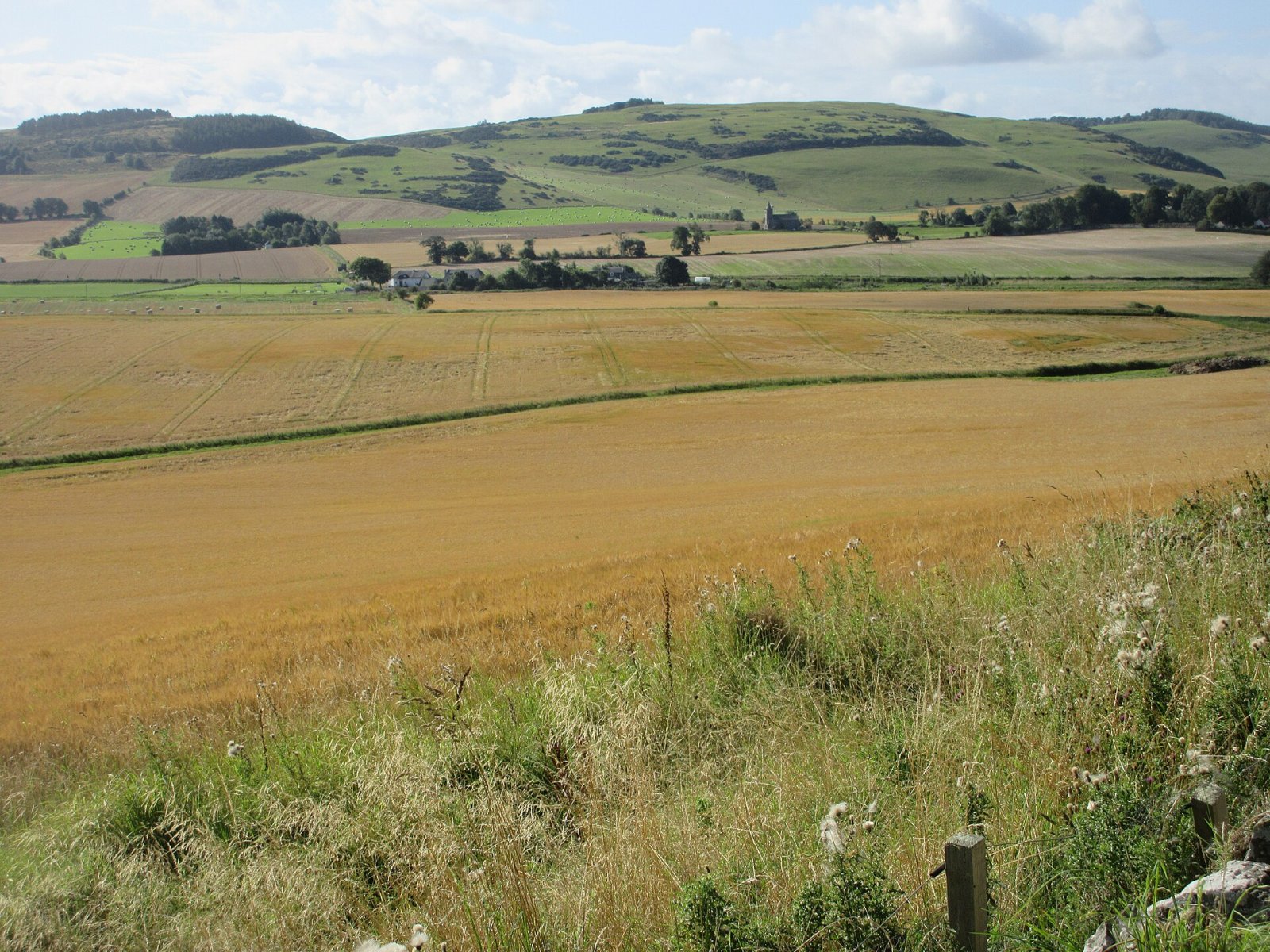 Discover Glenduckie Hill: A Natural Gem in Scotland - 9R7Q+F5 Cupar | Secret World Trip Planner