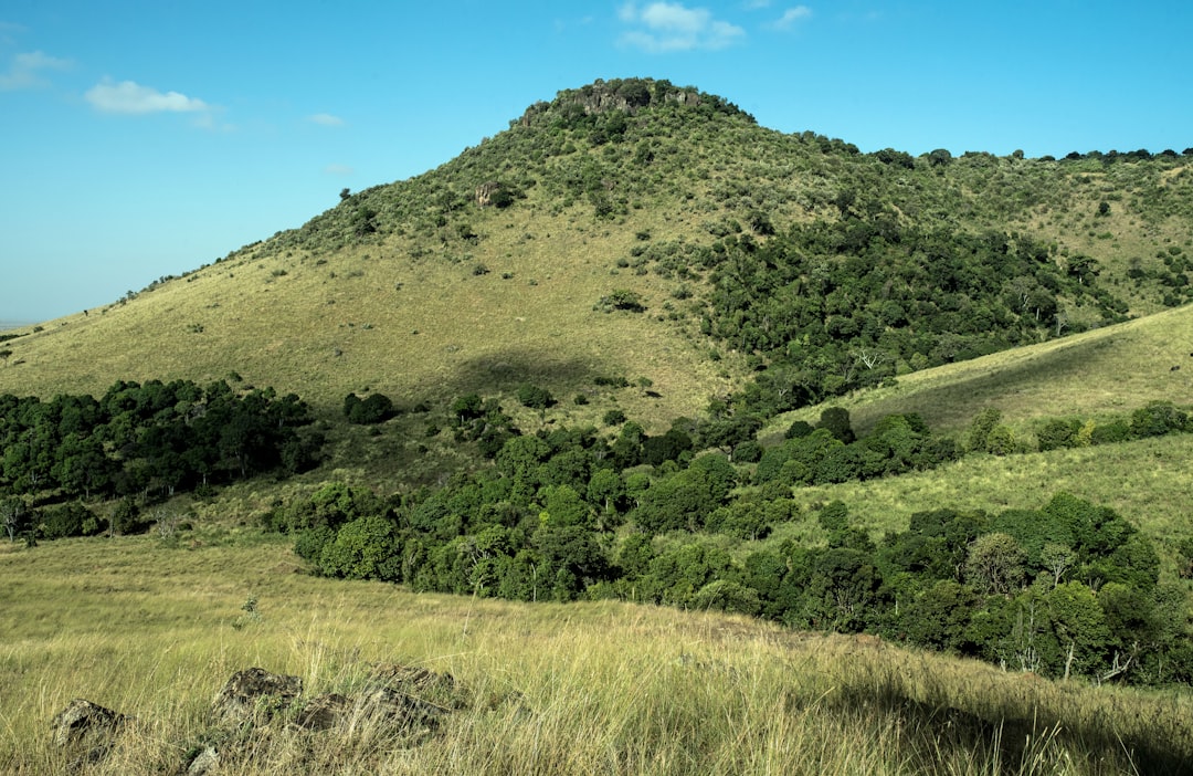 Découvrez le Mont Poi : un joyau de la nature au Kenya - Ngurunit | Secret World Trip Planner