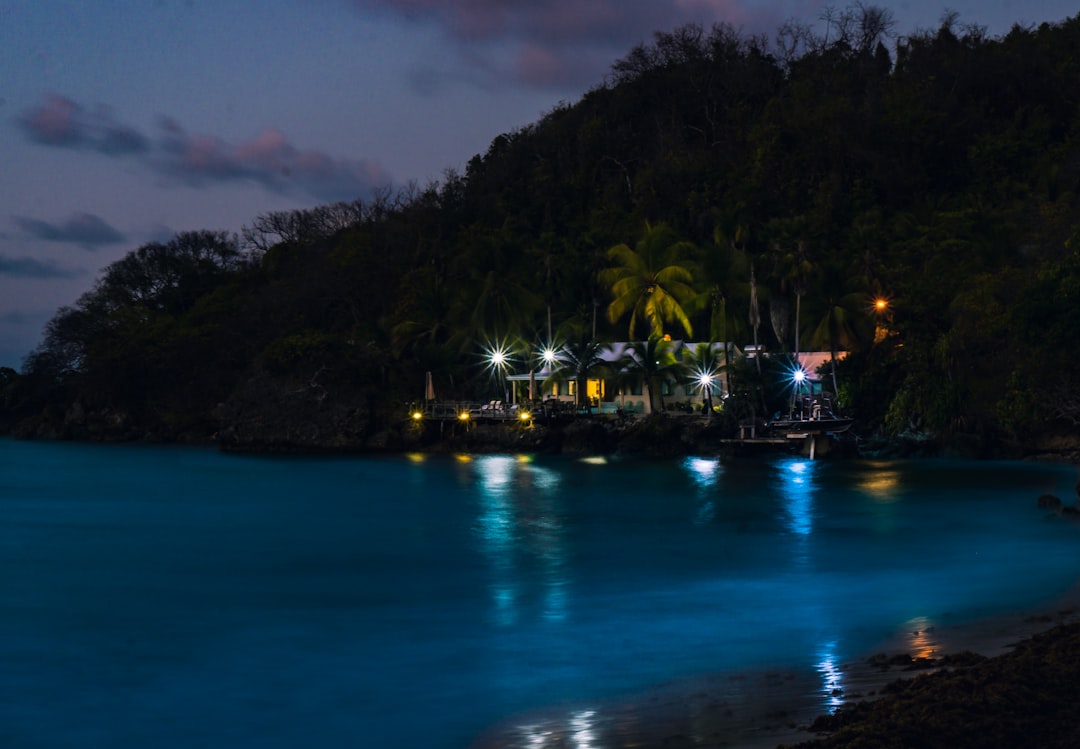 Baie Bioluminescente de Vieques : lumière dans l'eau - Vieques 00765 | Secret World Trip Planner