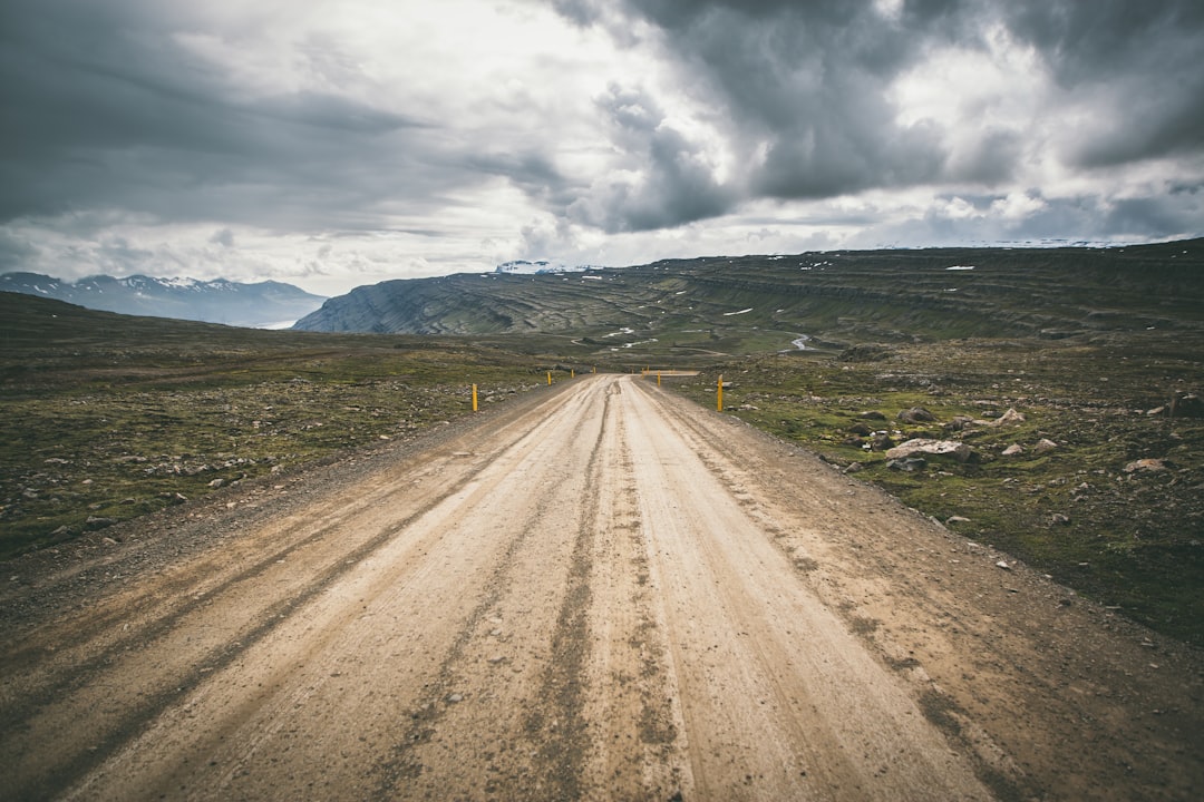 Canyon de Stuðlagil : couleurs et basalte en Islande - Jökuldalsvegur | Secret World Trip Planner