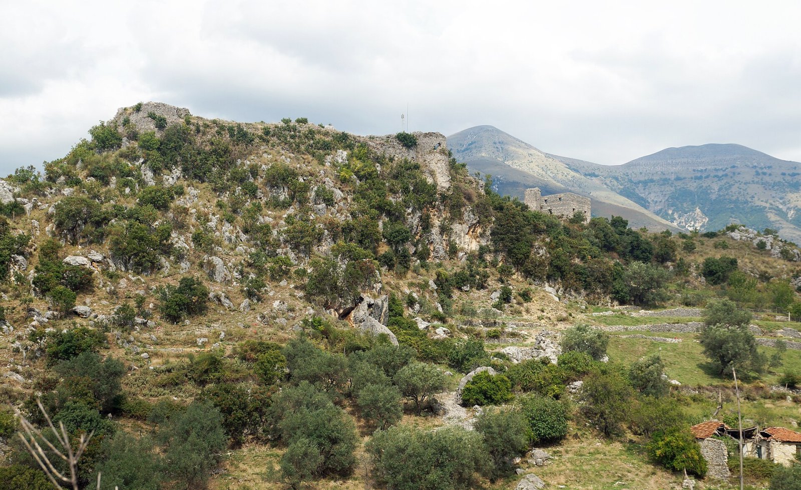 Scopri il Castello di Delvinë: Storia e Bellezza in Albania - Delvinë | Secret World Trip Planner
