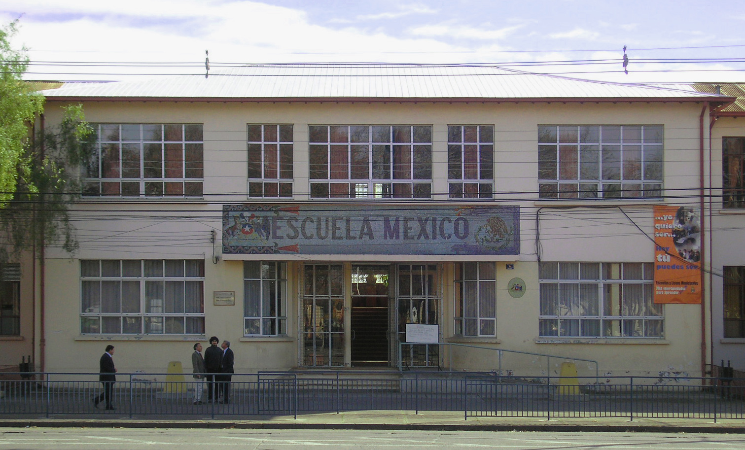 Exploration des Murales de Siqueiros et Guerrero à Chillán - Chillán | Secret World Trip Planner