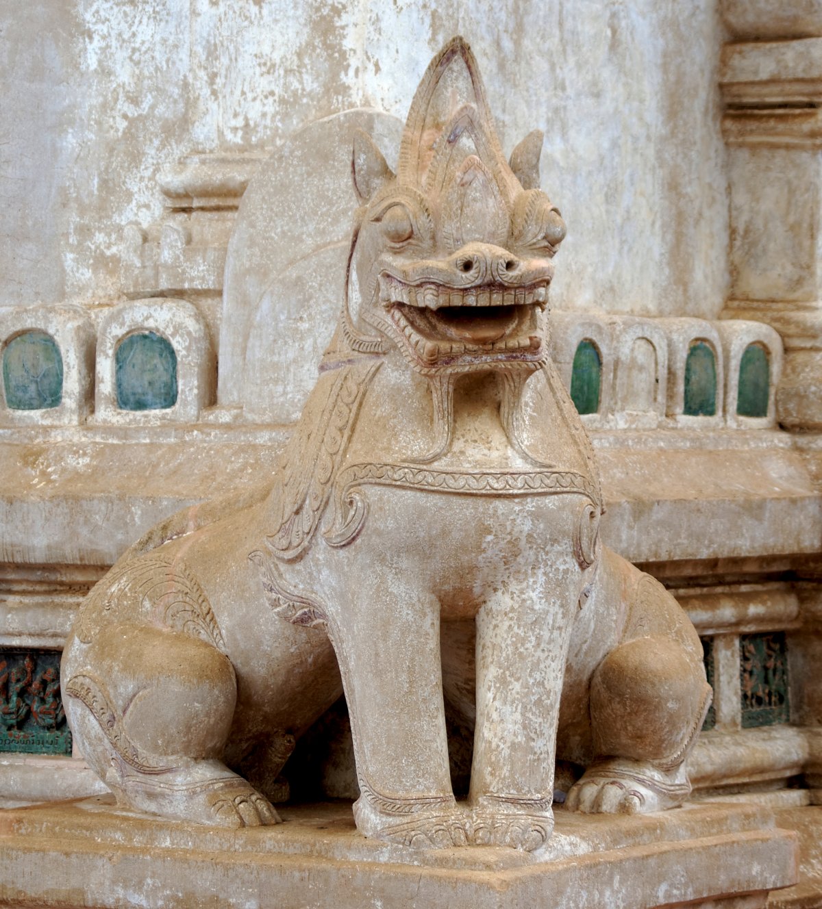 Ananda Temple: The Golden Buddhas of Bagan - မြင်းကပါ | Secret World Trip Planner