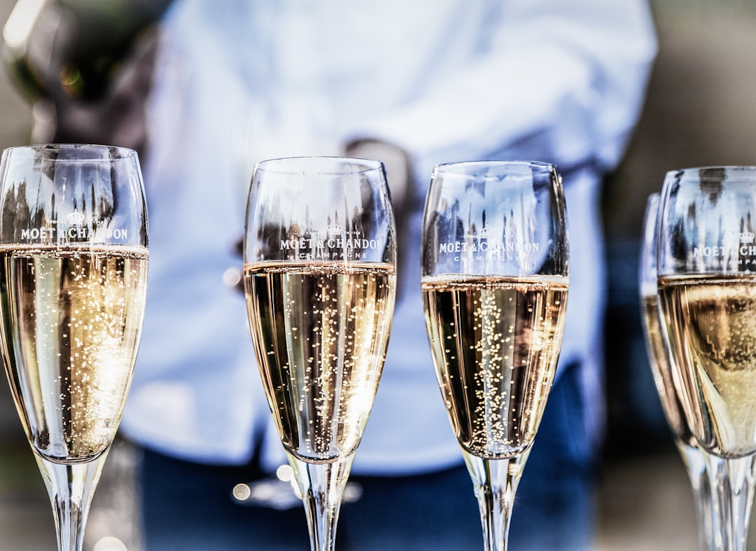 Champagne Deutz in Aÿ: Verkostungen und Besichtigungen — 16 Rue Jeanson