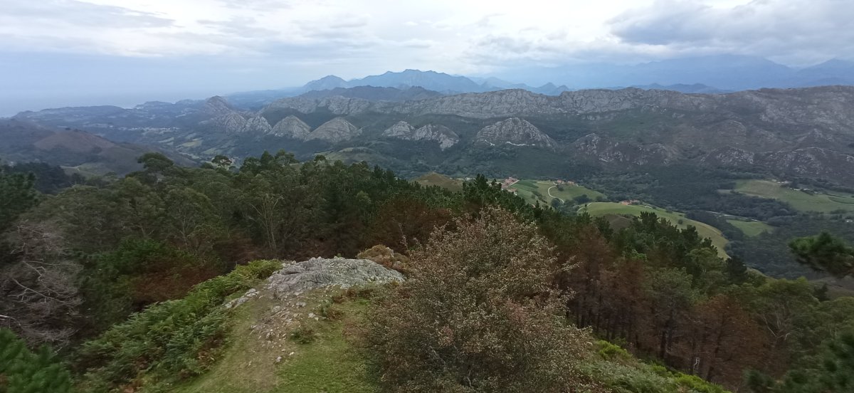 Mirador del Fitu : le panorama secret des Asturies - 33345 Caravia | Secret World Trip Planner