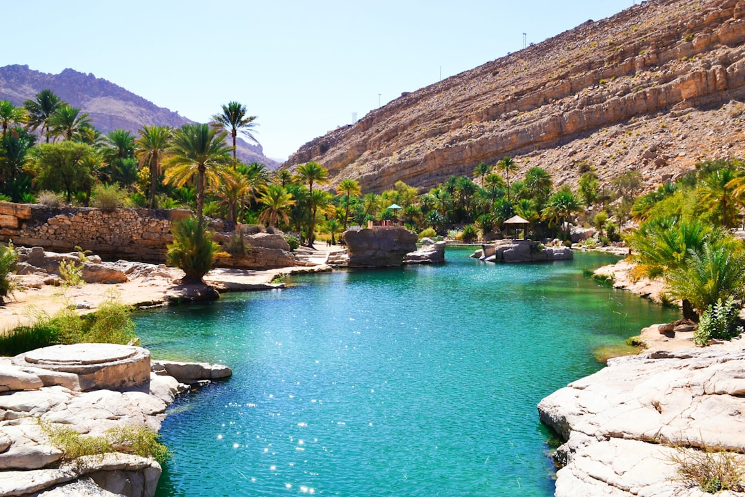 Wadi Bani Khalid : l'oasis cristalline d'Oman - Wadi Bani Khalid | Secret World Trip Planner