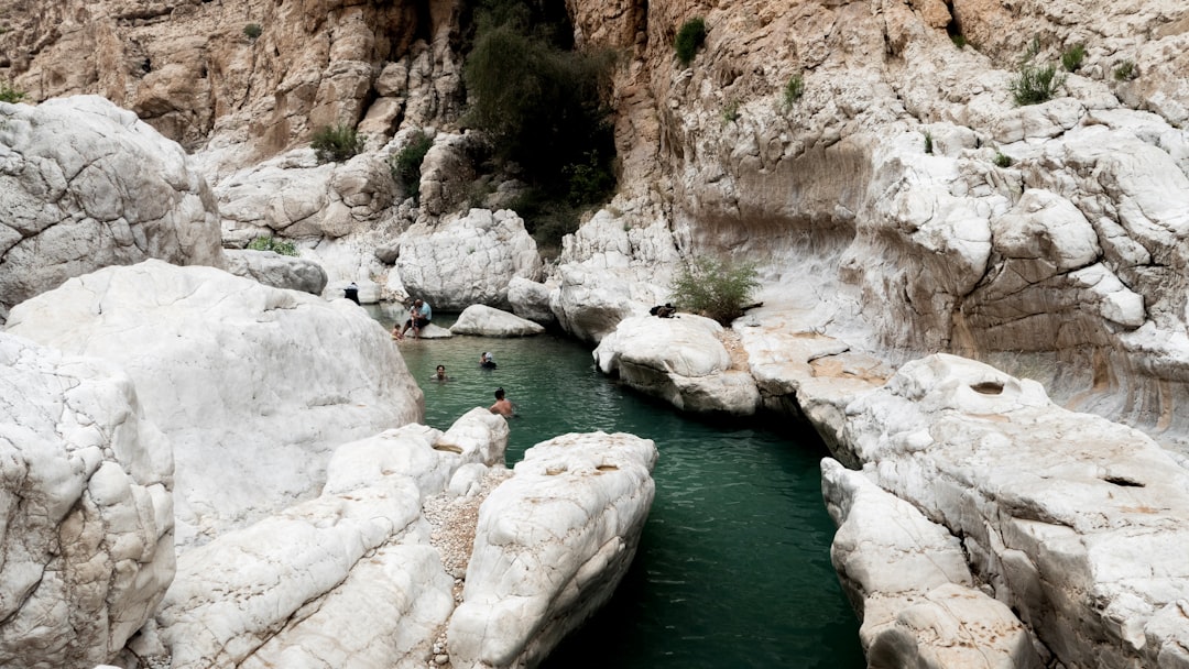 Wadi Bani Khalid : l'oasis cristalline d'Oman - Wadi Bani Khalid | Secret World Trip Planner