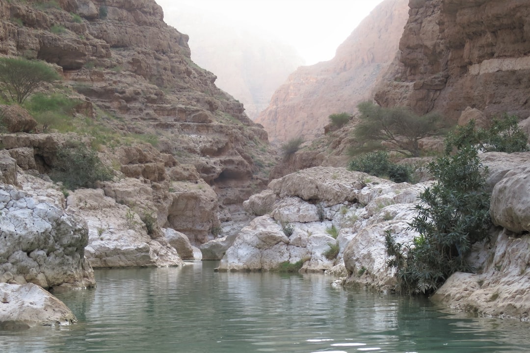 Wadi Bani Khalid : l'oasis cristalline d'Oman - Wadi Bani Khalid | Secret World Trip Planner