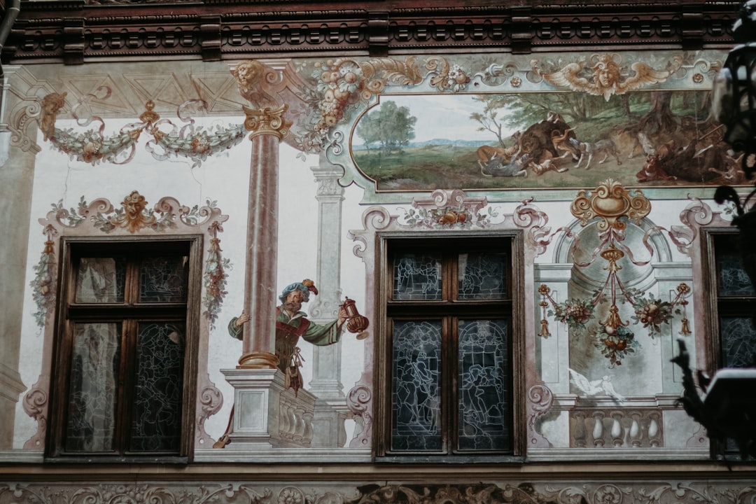 Castello Peleș : joyau néo-Renaissance des Carpates - Aleea Peleșului 2 | Secret World Trip Planner
