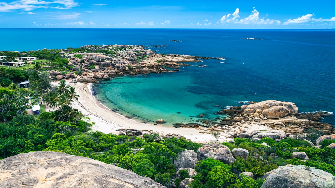Horseshoe Bay : la plage rose des Bermudes - Horseshoe Bay | Secret World Trip Planner