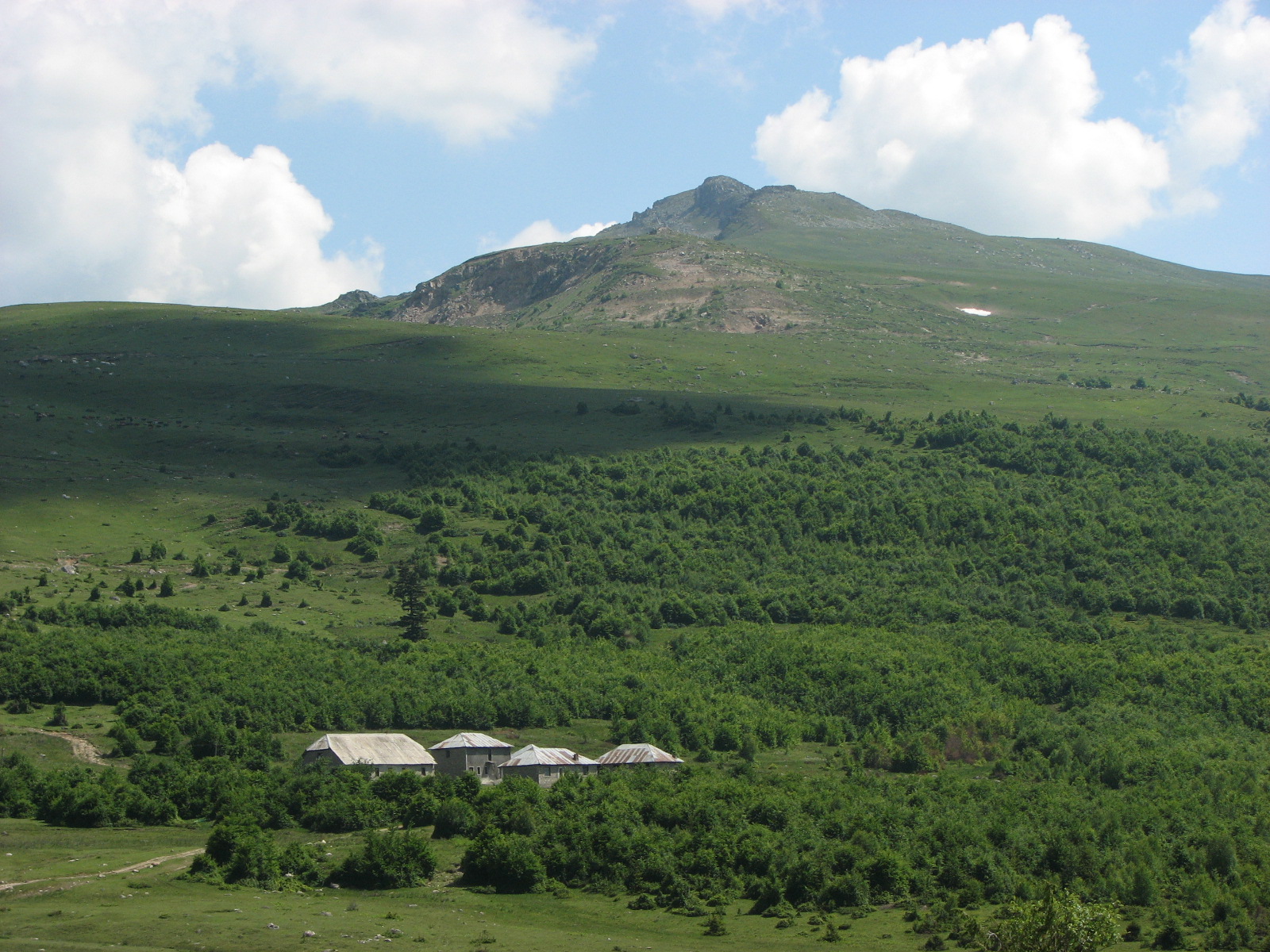 Découvrez Kallabak : un joyau naturel entre l'Albanie et le Kosovo - Turaj | Secret World Trip Planner