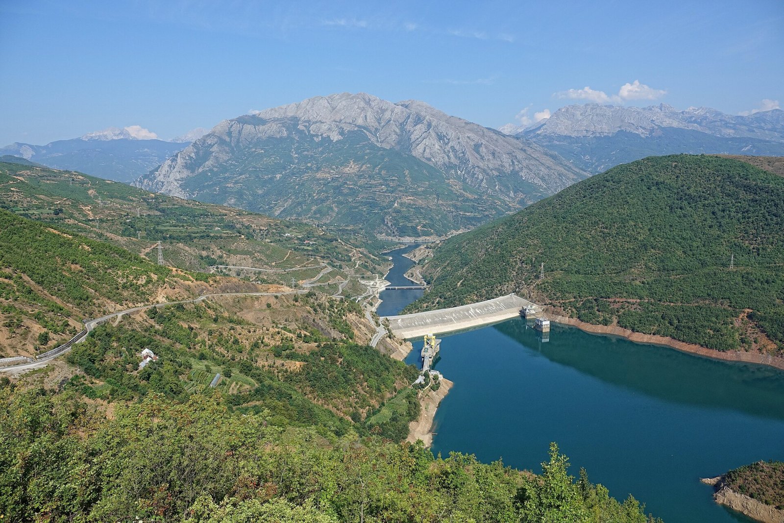 Maja et Merturit : Un Paradis Naturel en Albanie — Tetaj