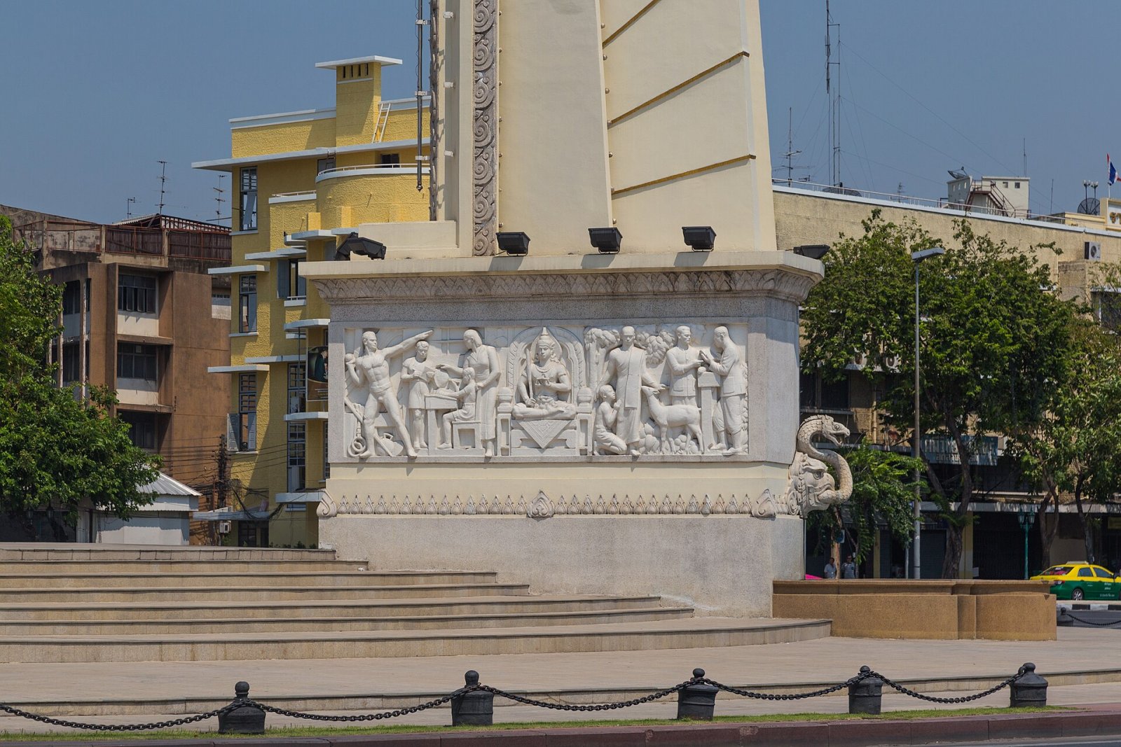 Monument de la démocratie : symbole d'histoire et de culture en Thaïlande - Amphoe Mueang Khon Kaen | Secret World Trip Planner