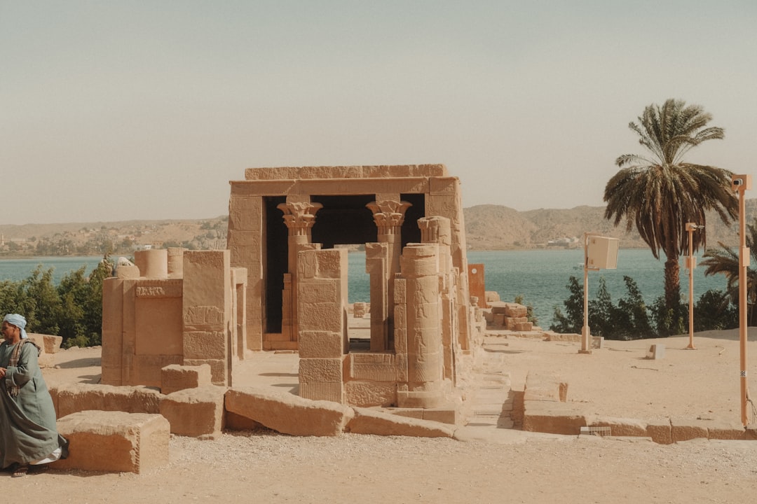 Kawm Madinat Madi: Eine Reise in die Geschichte Ägyptens - Monshaat El-Amir | Secret World Trip Planner