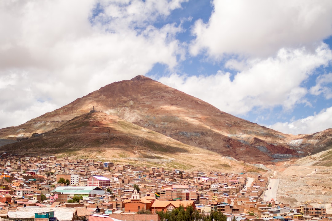 Scopri il Chofer de la Guerra del Chaco in Bolivia - Santa Cruz de la Sierra | Secret World Trip Planner