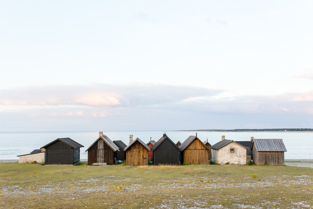 Fårö: natura selvaggia e raukar nel Baltico svedese — Fårö