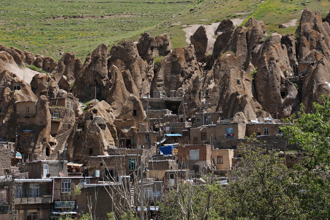 Kandovan : le village sculpté dans la roche - Q7V2+Q3H | Secret World Trip Planner