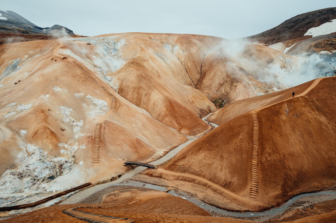 Námafjall Hverir: il deserto vulcanico dell'Islanda - J5RR+HP4 | Secret World Trip Planner