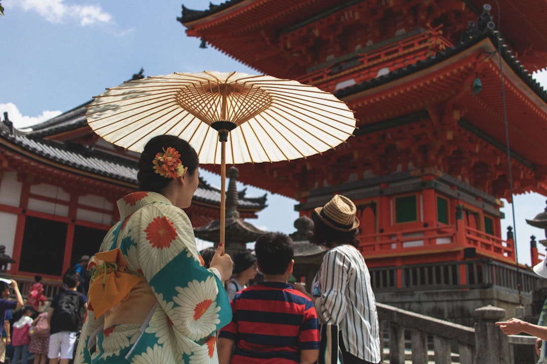 Secret World vs Google Trips: Welche App für Kyoto 2026? - Kyoto | Secret World Trip Planner