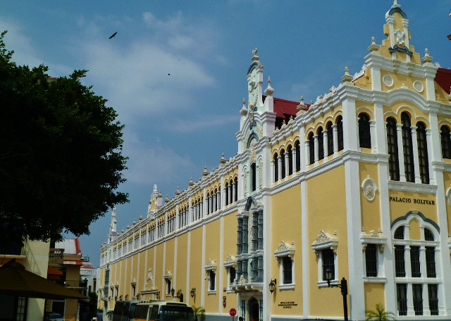Discover the Bolivar Palace: History and Beauty of Panama - Panamá | Secret World Trip Planner