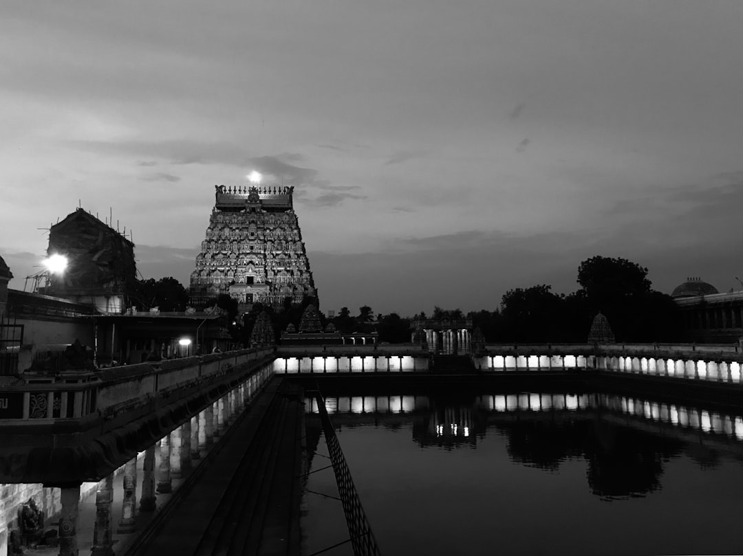 Temple de Kapaleeshwarar : sculptures sacrées à Chennai - Chennai | Secret World Trip Planner