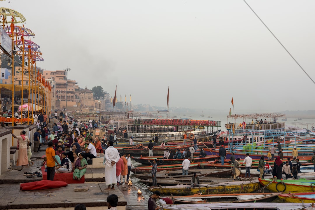 Manikarnika Ghat: il fuoco eterno di Varanasi - Varanasi | Secret World Trip Planner