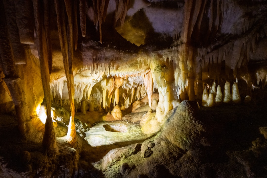 Grotte de Castellana : un voyage à 70 mètres sous la Puglia — Piazza Franco Anelli