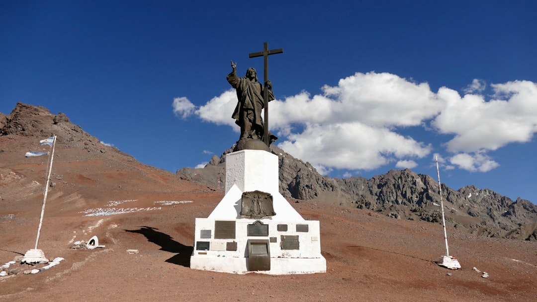 Monument au Mineur d'Oruro : art et identité andine - 2VJJ+VJ2 | Secret World Trip Planner