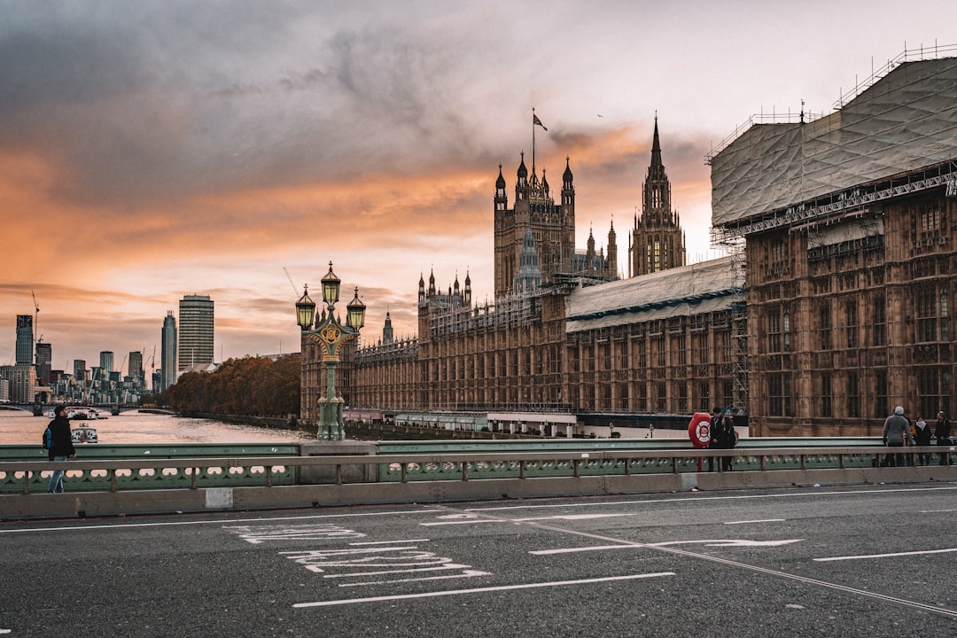 Planificateur de voyage IA 2026 : Londres avec l'IA - Londra | Secret World Trip Planner