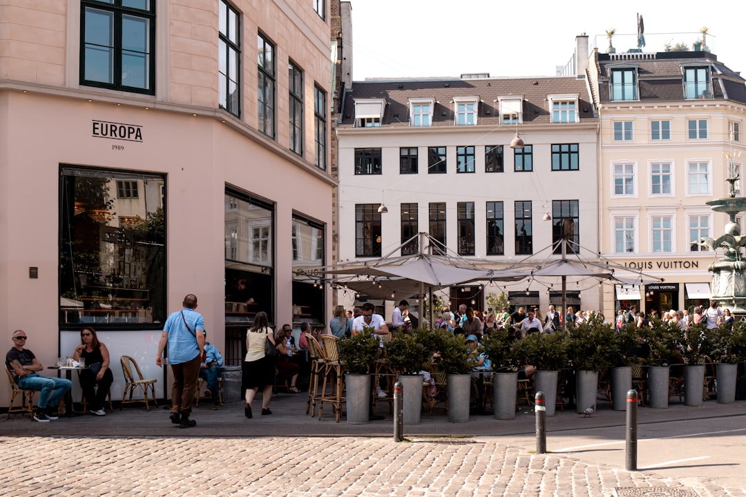 Torvehallerne: il mercato di vetro e acciaio di Copenaghen - Indre By | Secret World Trip Planner