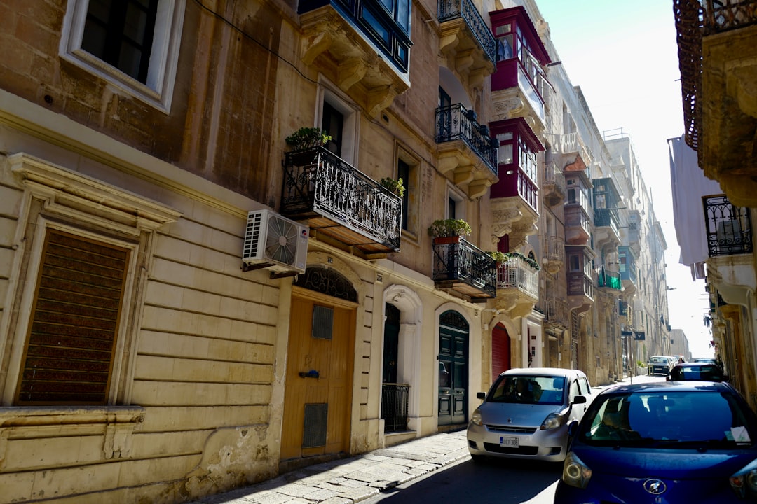 Kriegsräume Lascaris: Die geheimen Tunnel von Valletta - Valletta Ditch | Secret World Trip Planner