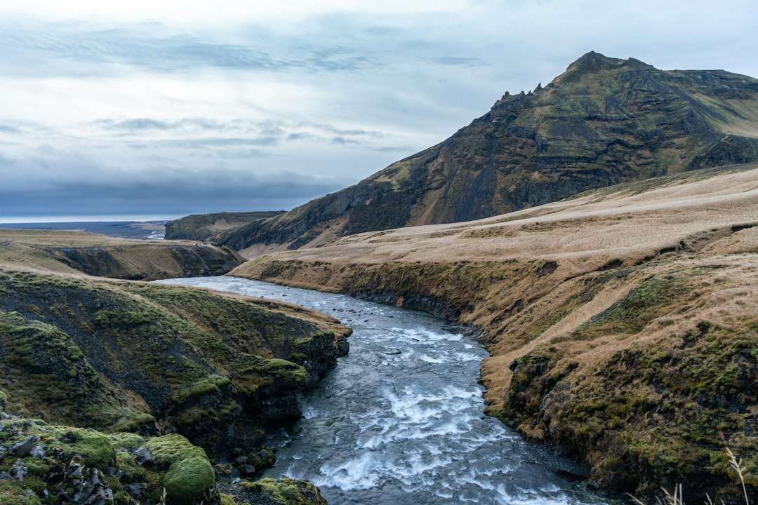 Fimmvörðuháls : marcher entre glaciers et lave - Gönguleið um Fimmvörðuháls | Secret World Trip Planner